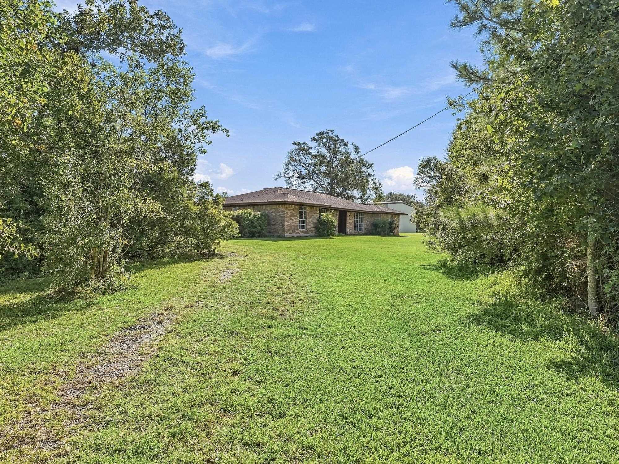 1035 Maxwell Drive, Silsbee, TX 77656 — photo 2