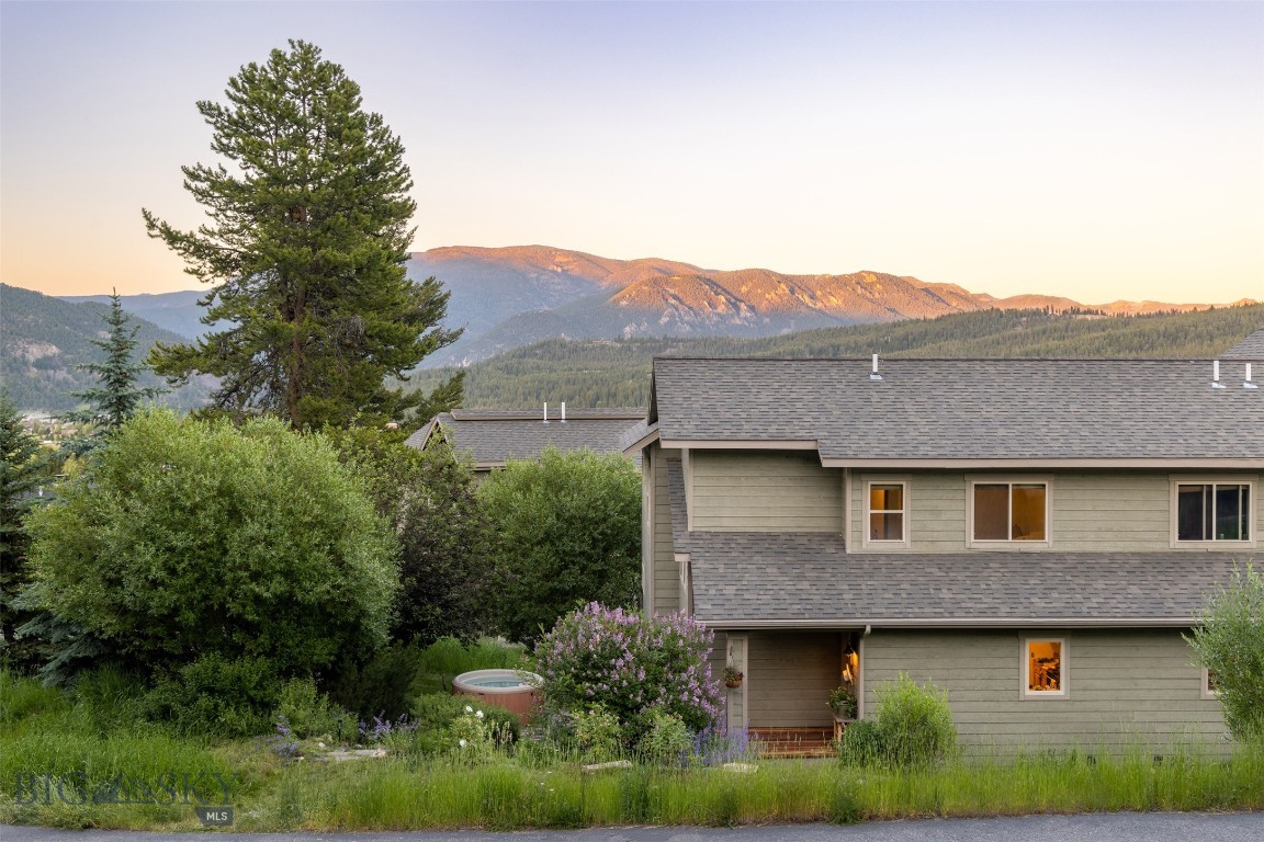 27 Antler Drop Court — photo