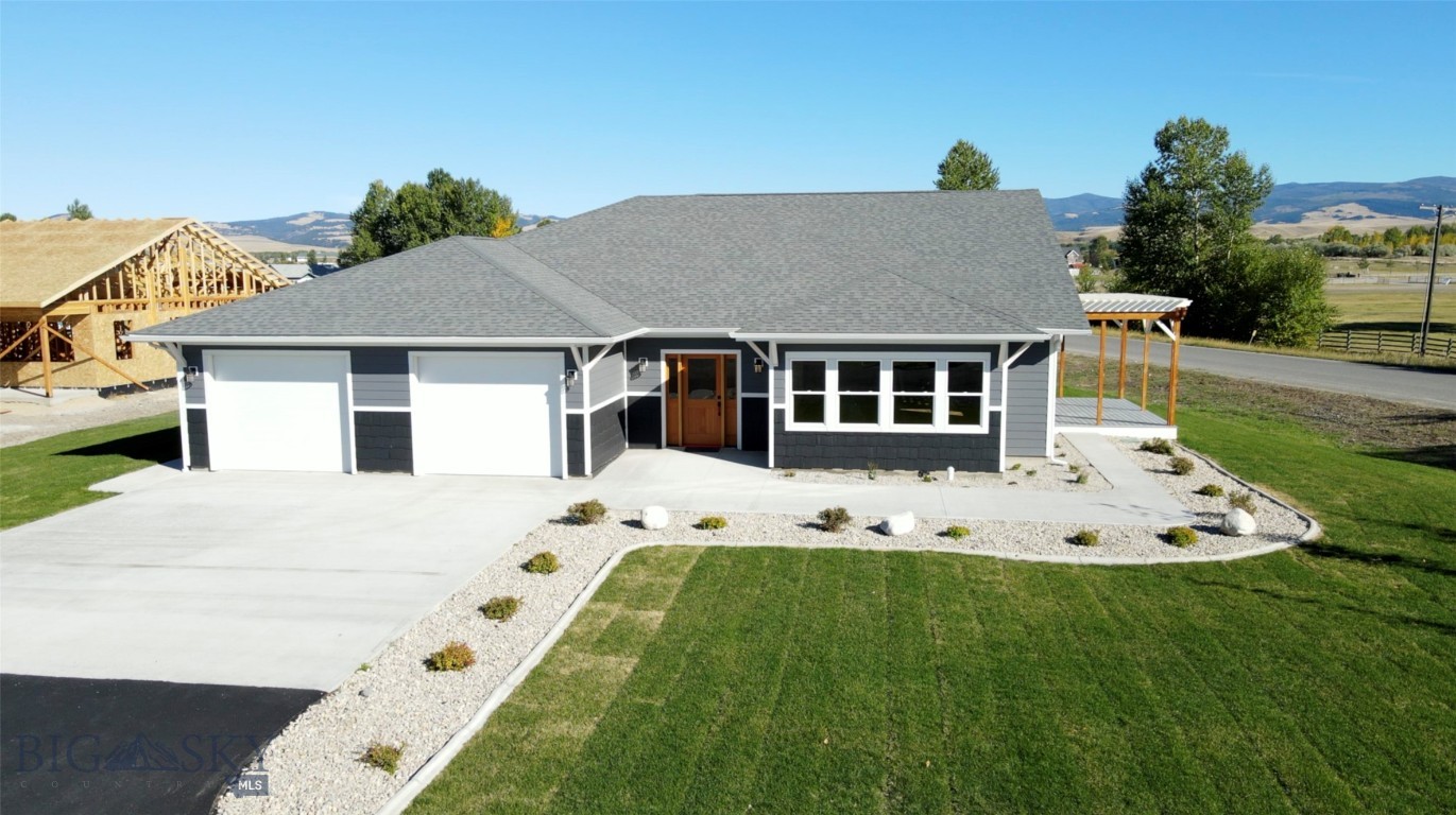 622 Sagebrush Lane — photo