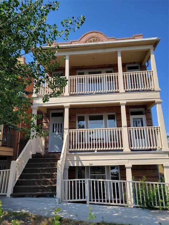 1045 W Galena Street — photo