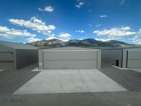 34 Charlie Taxiway — photo
