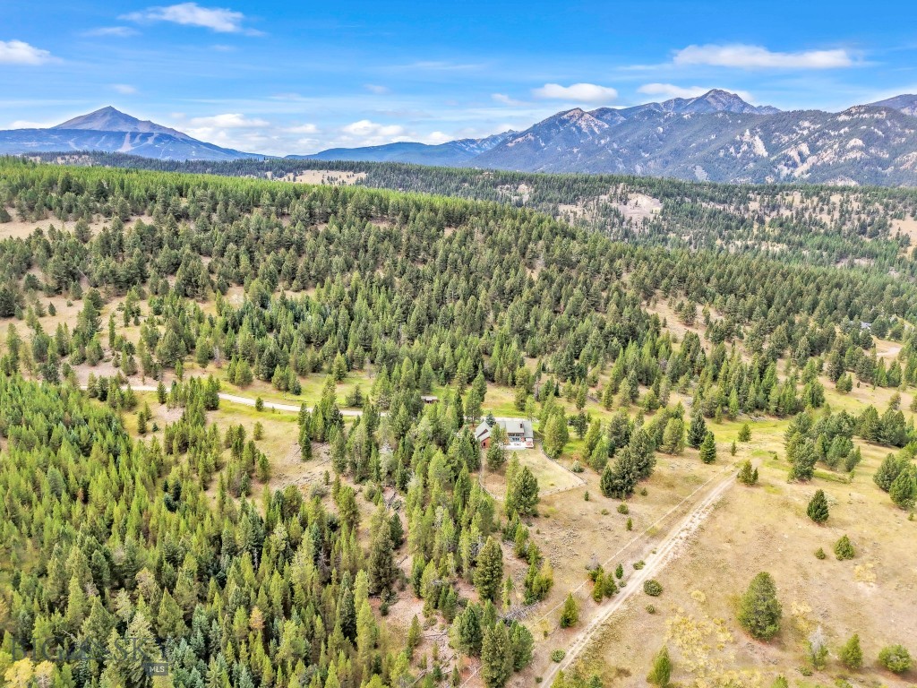 330 Stellar Jay Way — photo