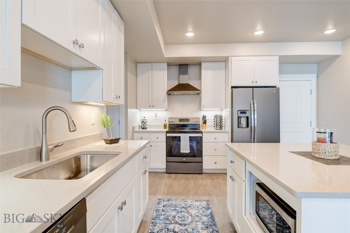 1295 Thomas Drive 203 — photo