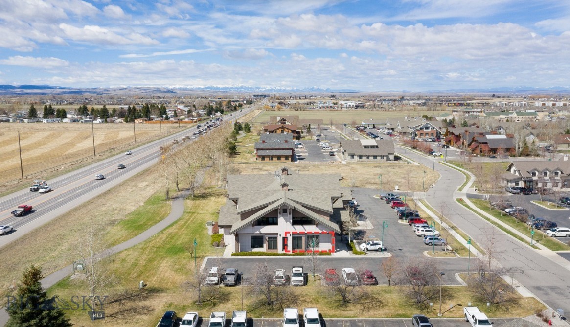 3810 Valley Commons Drive Unit 1B — photo