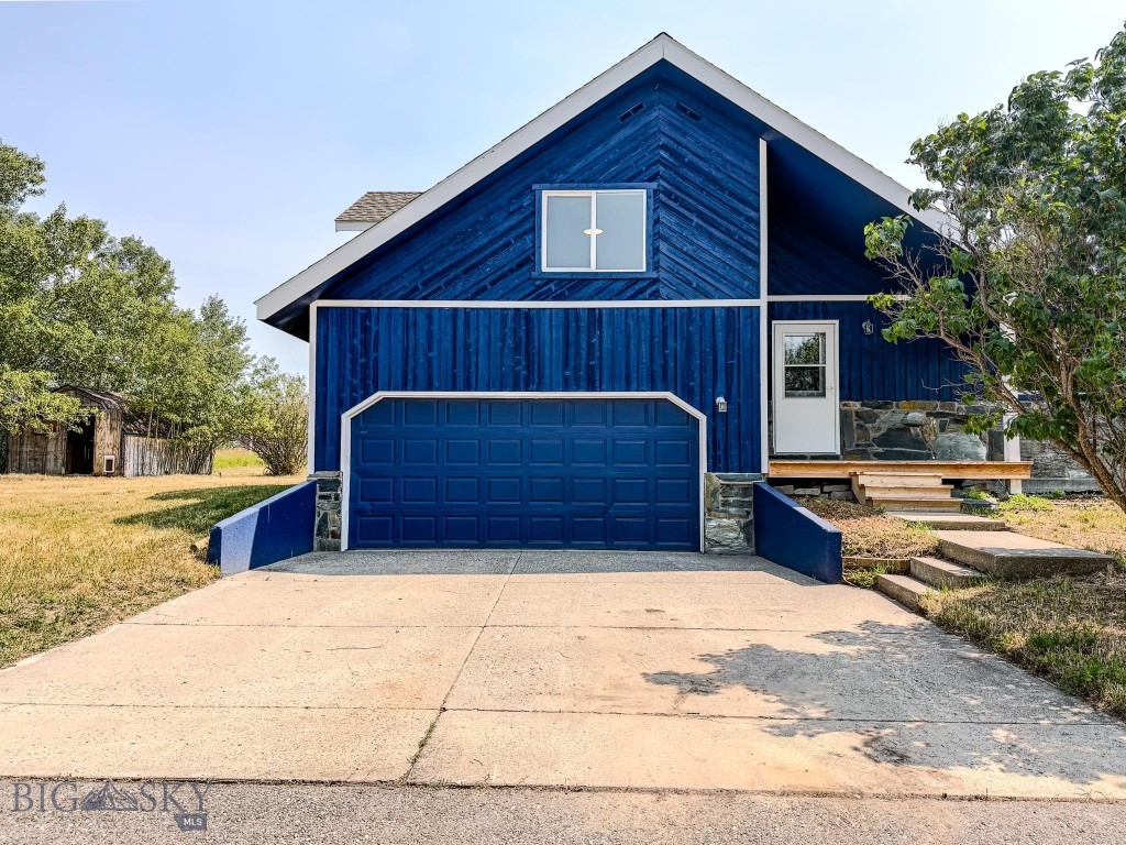 700 Solar Way — photo