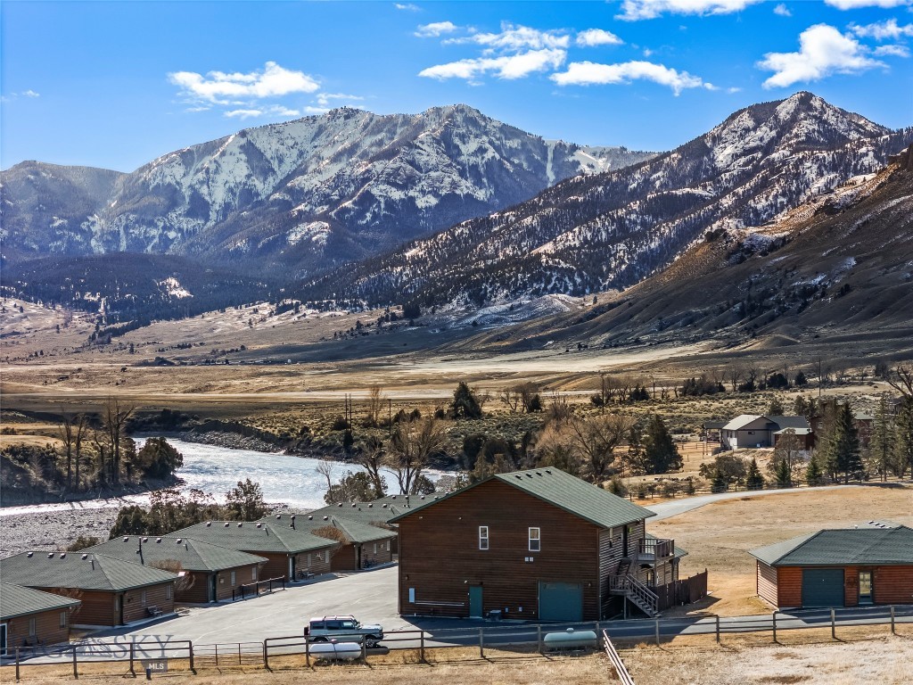 550 Old Yellowstone Trail S 13 — photo