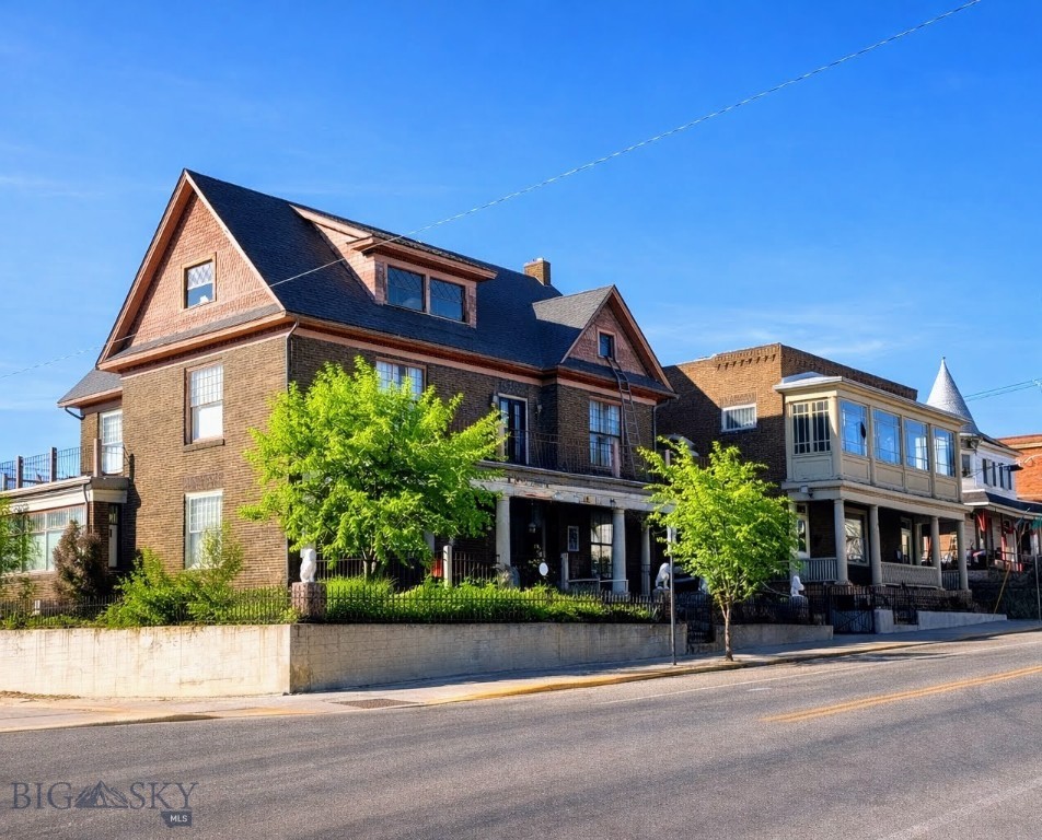 201 N Excelsior — photo
