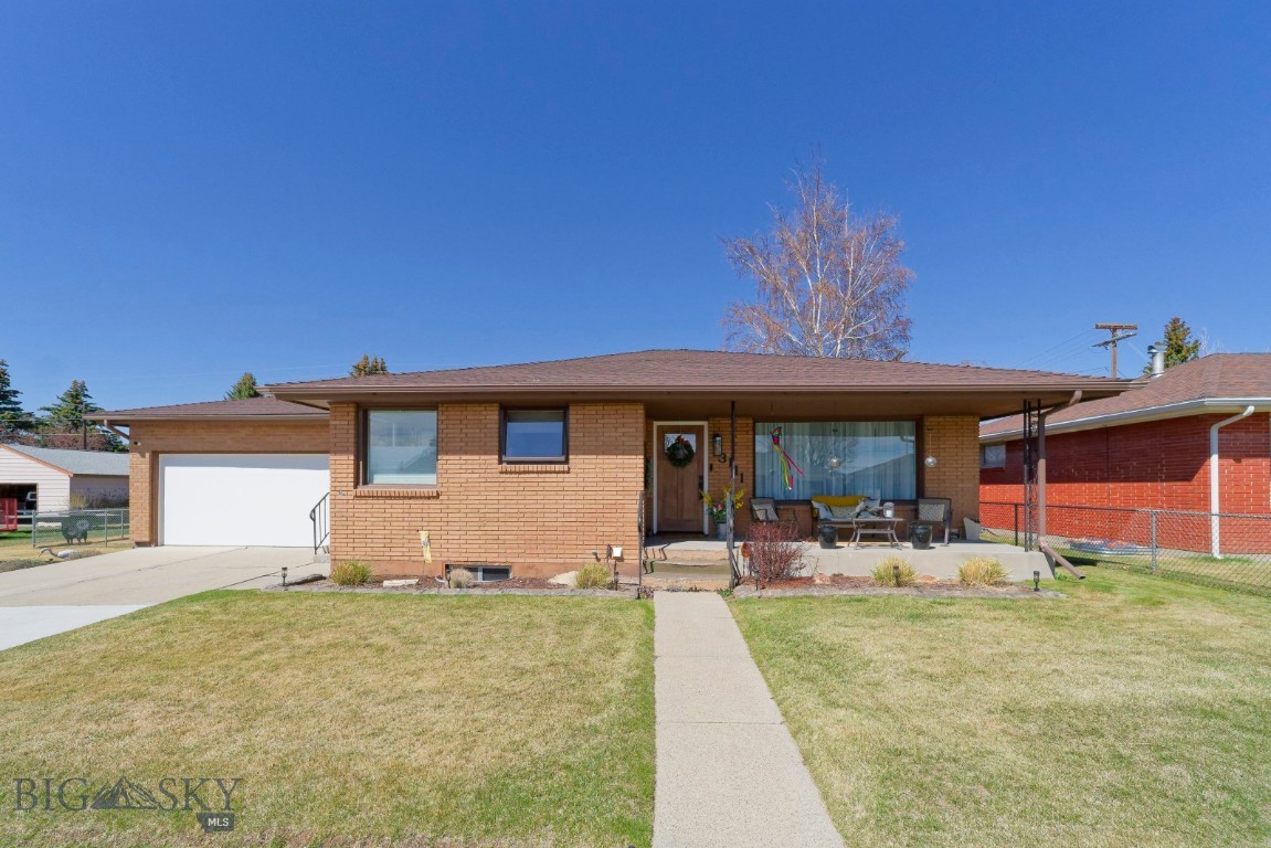 3111 Ottawa Street — photo