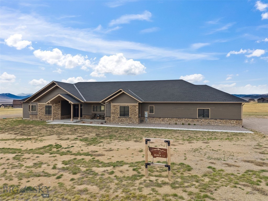 5 Bugle Court — photo