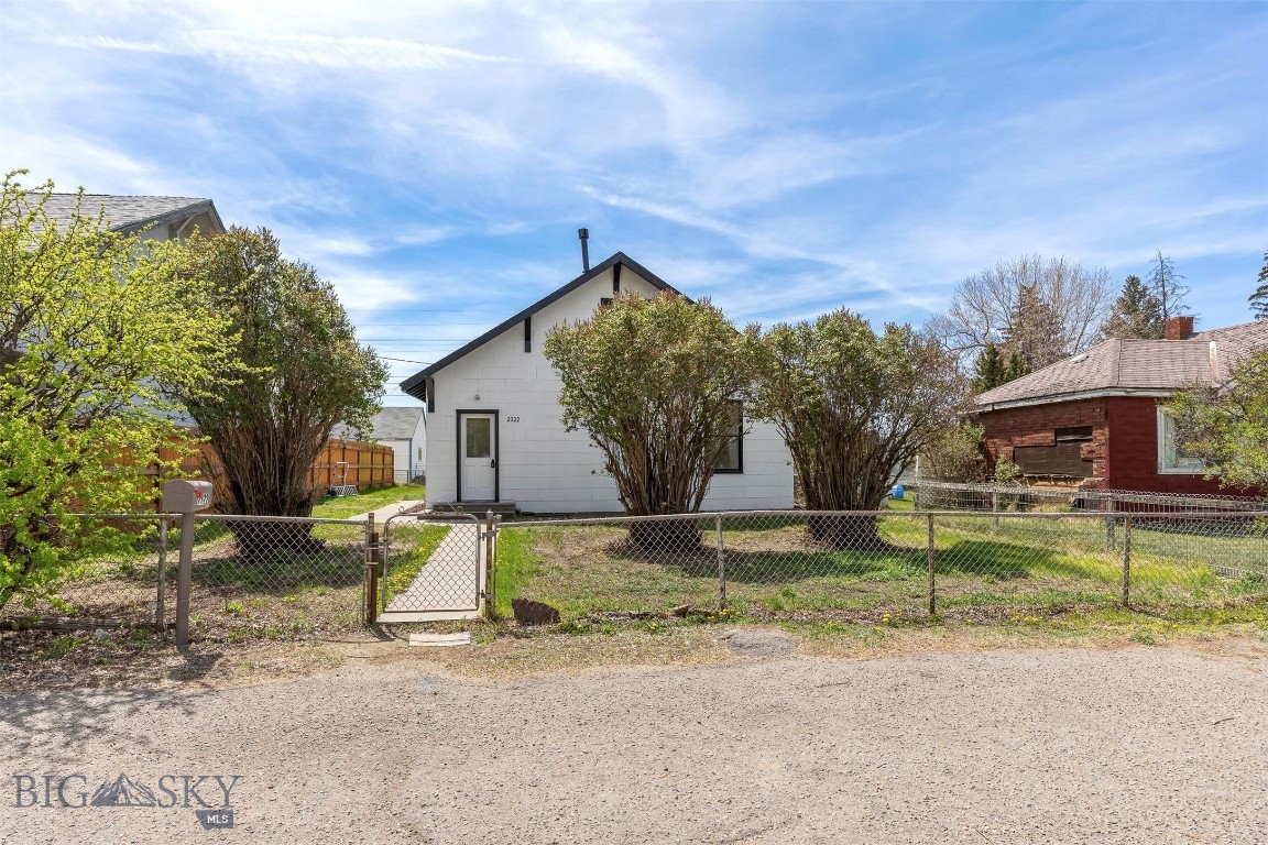 2322 Locust Street — photo