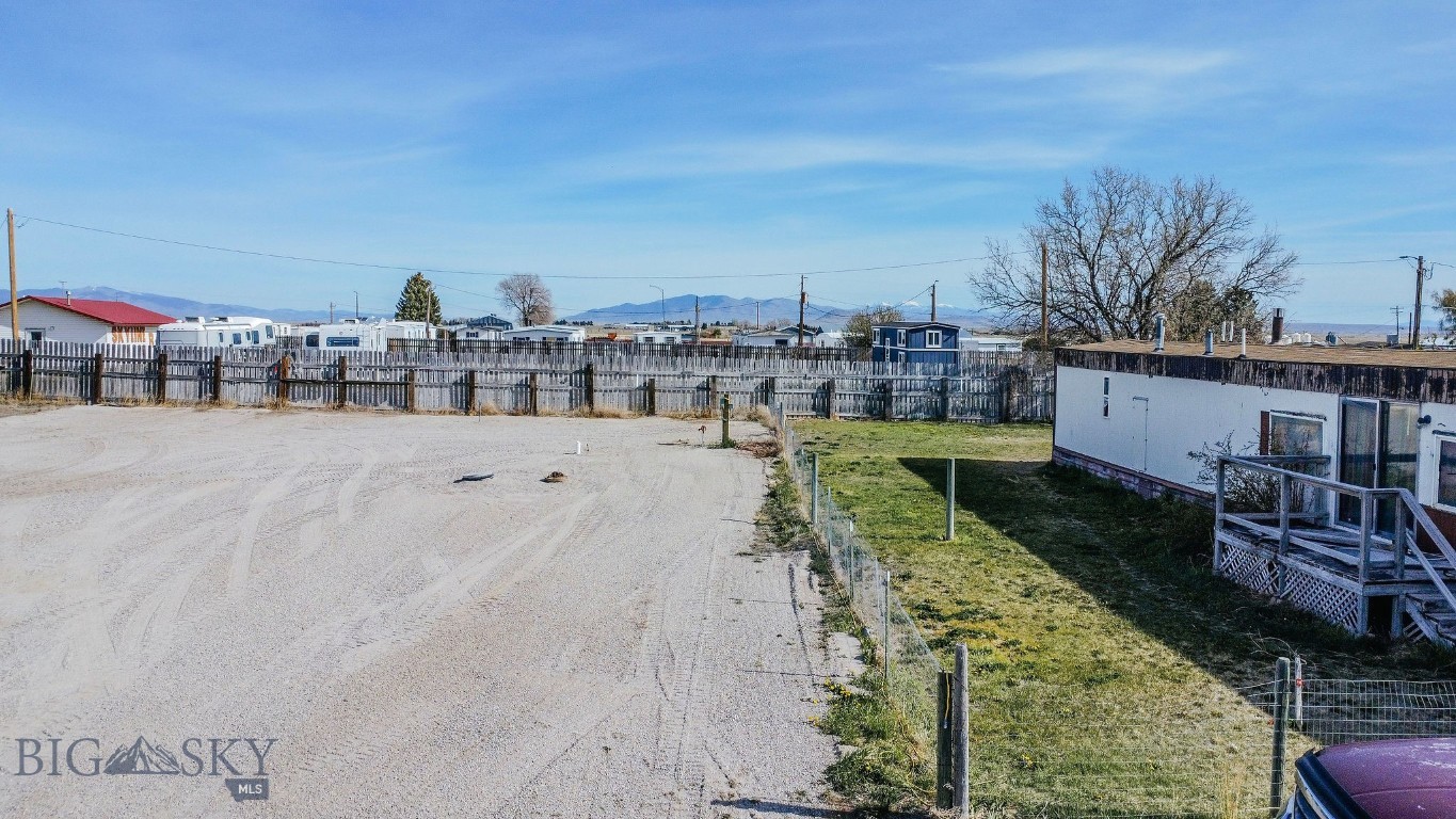 Home in Dillon, MT 59725 — photo 2