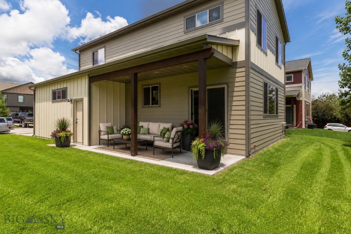2473 Daffodil Street — photo