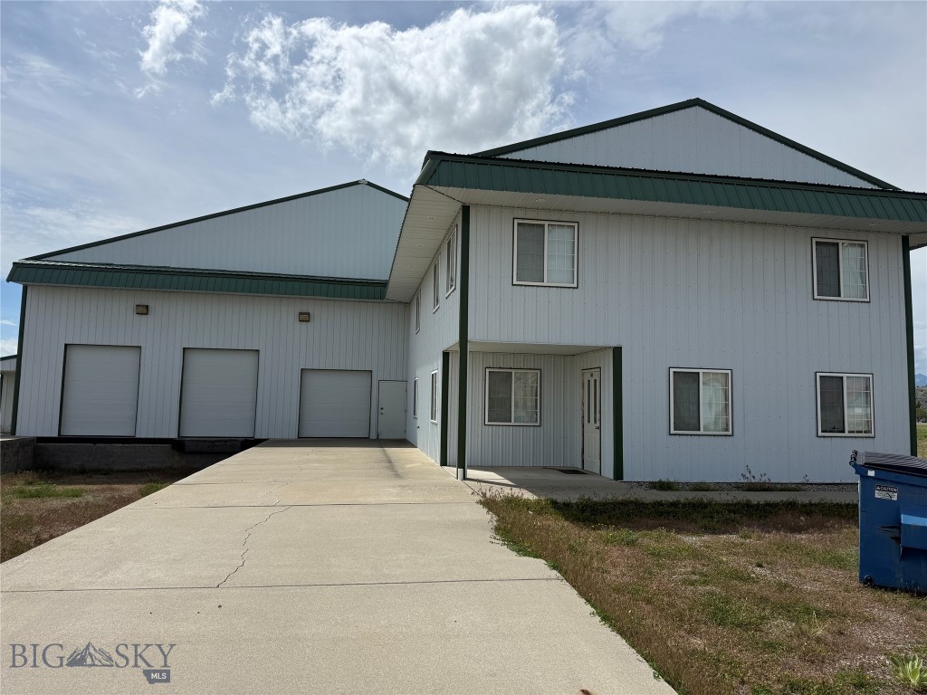180 Centennial Drive — photo