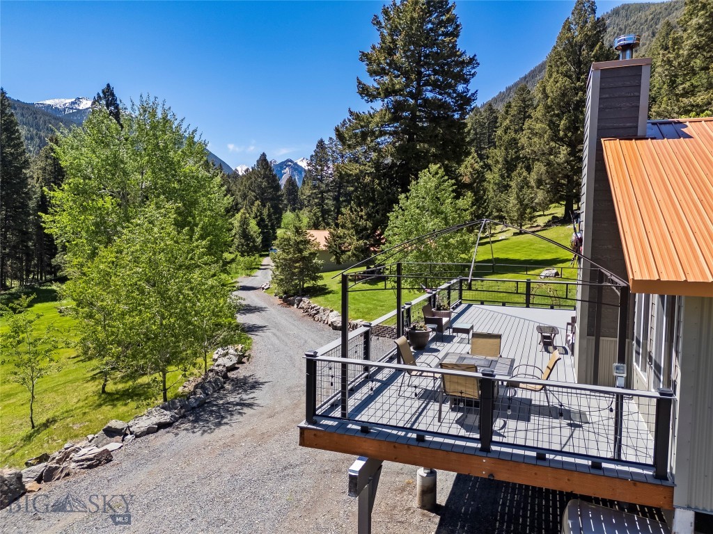 23 Whispering Pines Way — photo