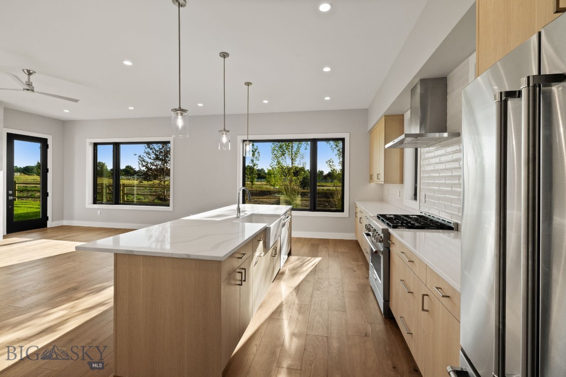 141 Creekbank Loop — photo