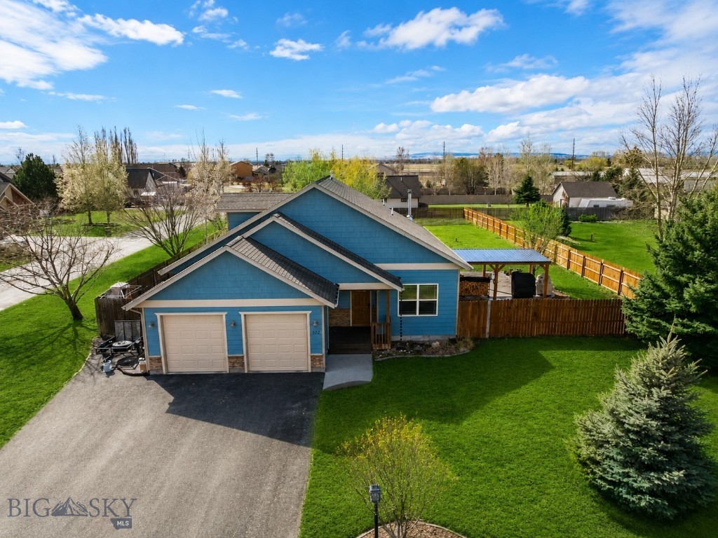 102 W Tobiano Trail — photo