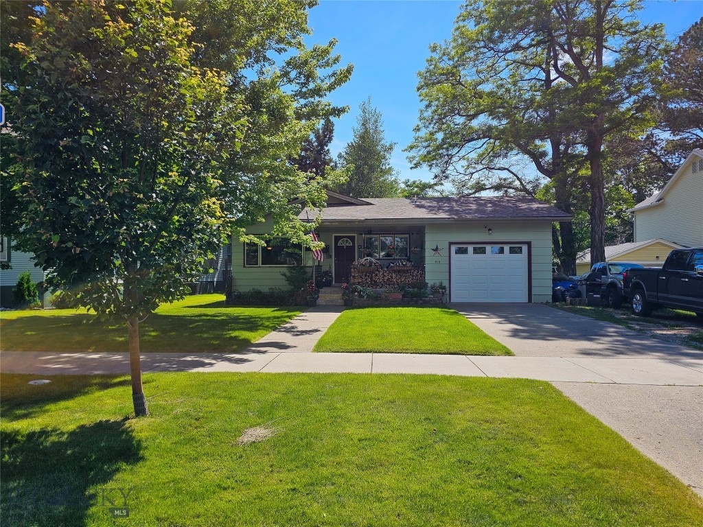 610 McLeod — photo