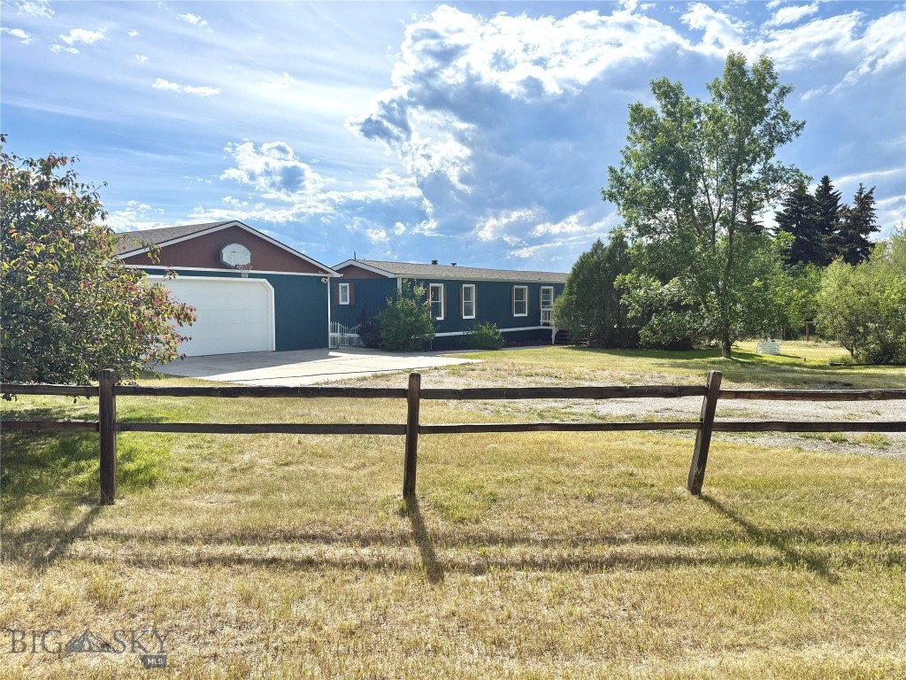 511 Table Mountain Road — photo