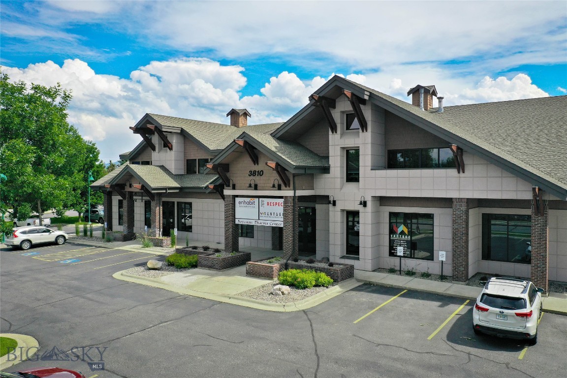 3810 Valley Commons Drive — photo