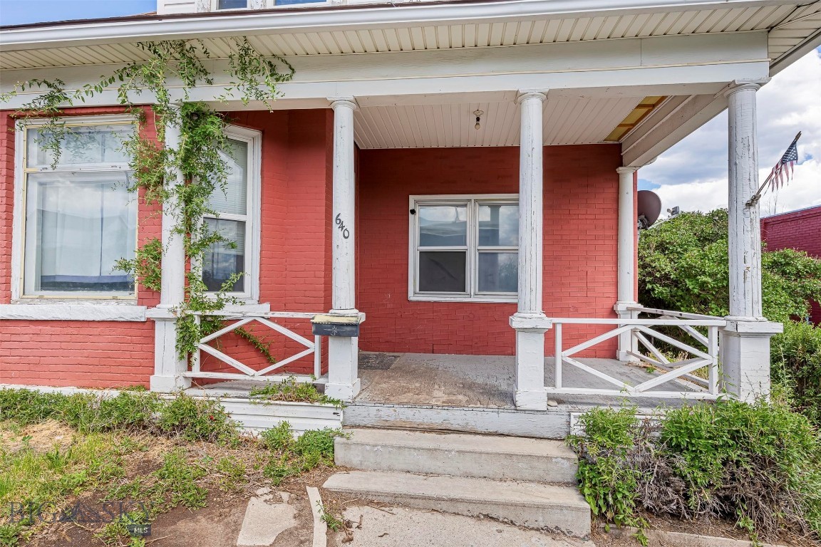 640 S Montana Street — photo