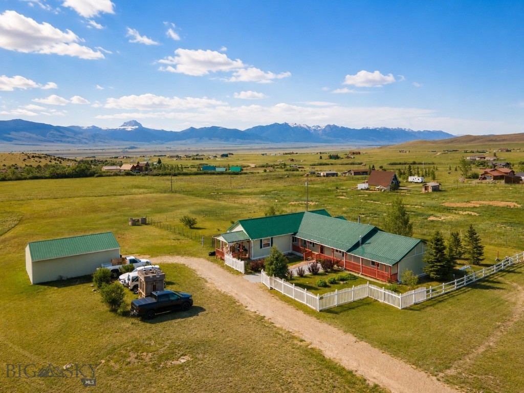 353 Shining Mountains Loop Road — photo