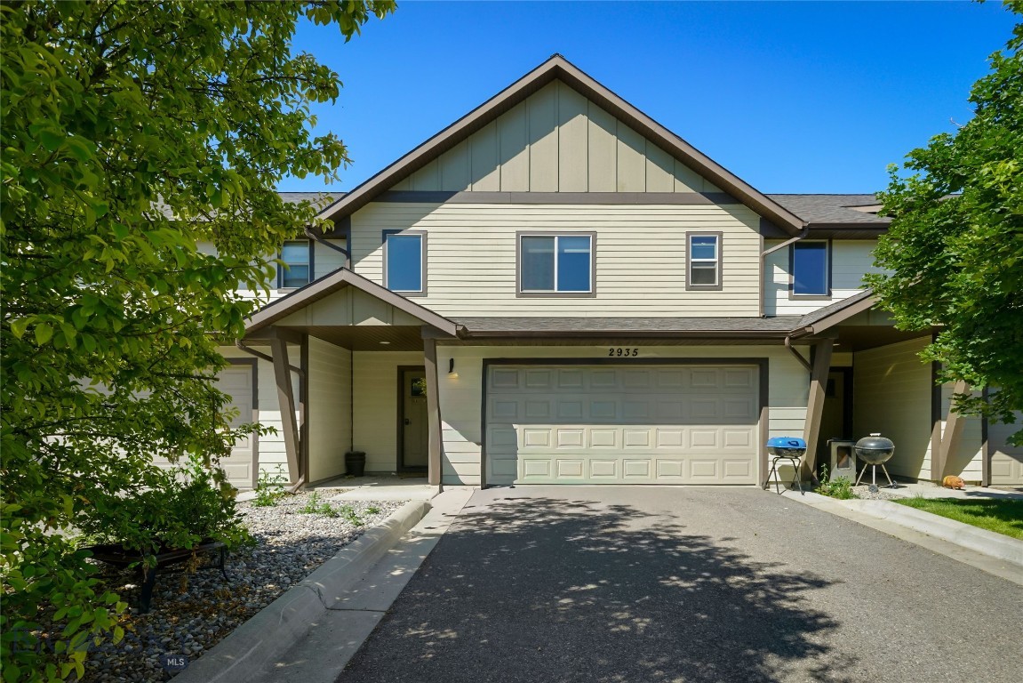 2935 Warbler Way B — photo
