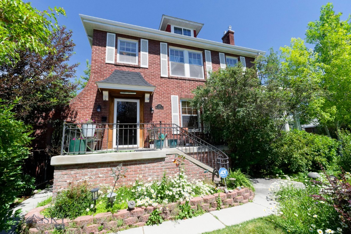 1201 W Gold Street — photo