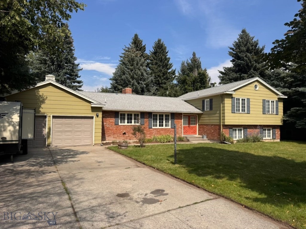 111 Circle — photo