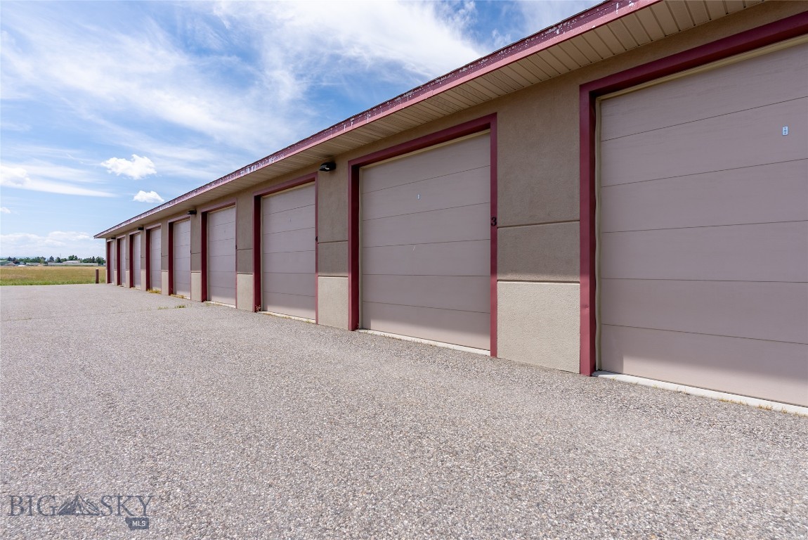 Tbd Gallatin Field D-5 — photo