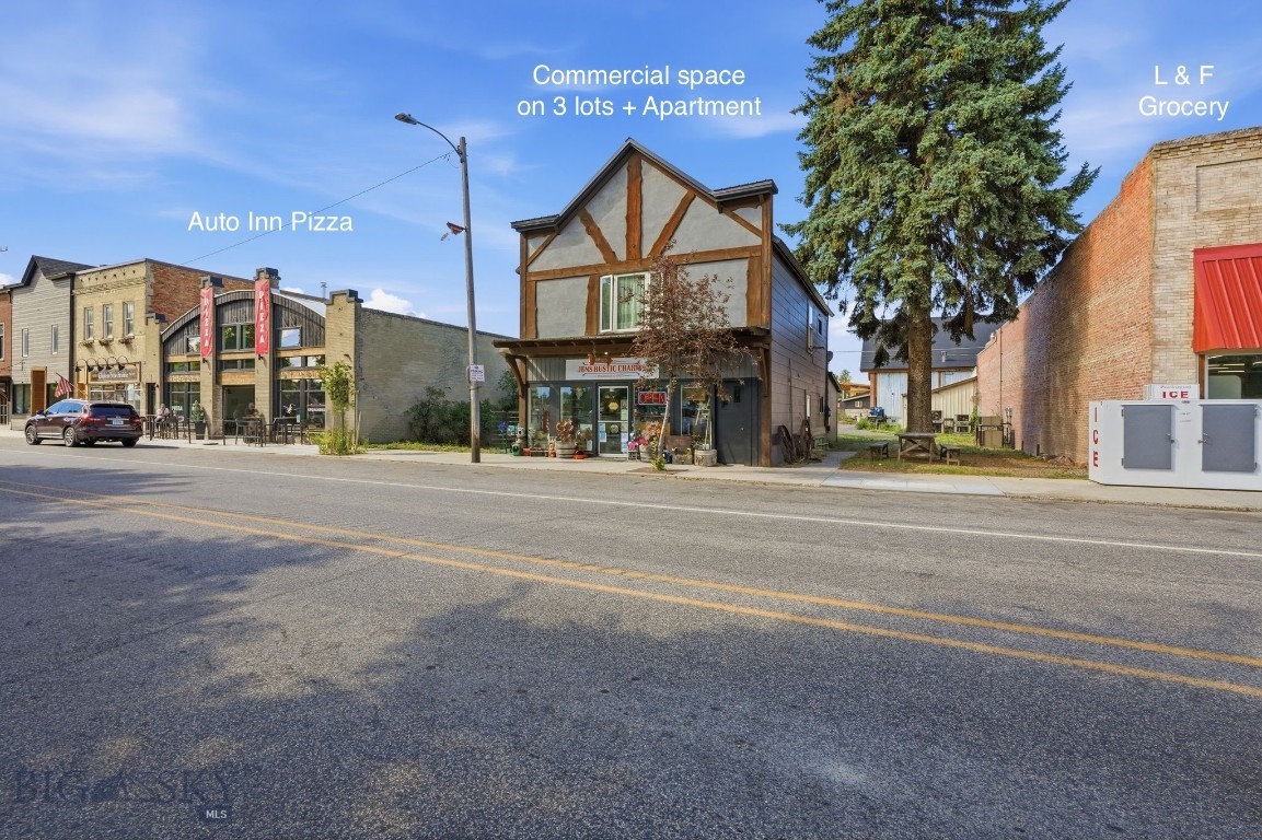 110 E Main Street — photo