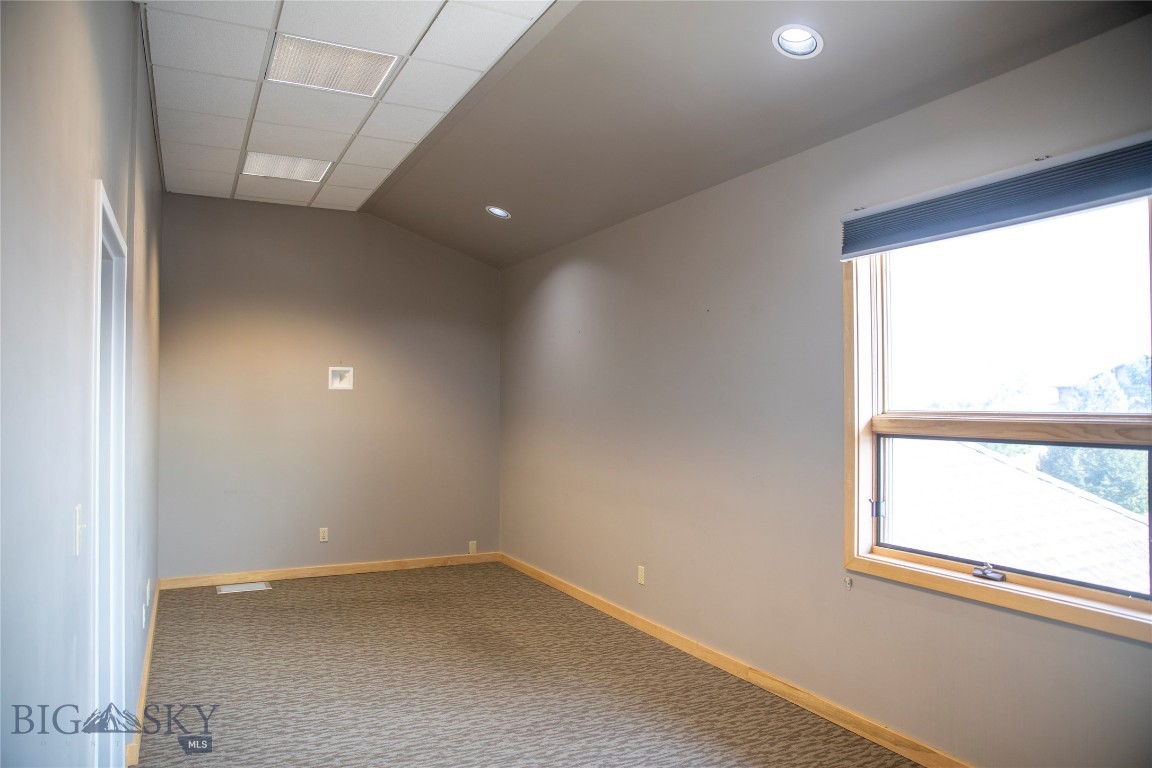 4050 Valley Commons H-3 — photo
