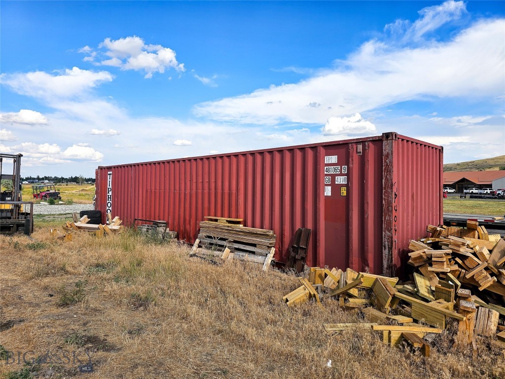 40 Big Timber Loop Road, Big Timber, MT 59011 — photo 2