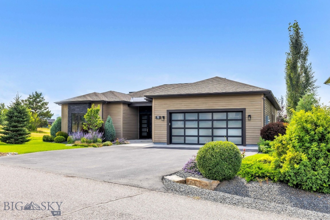 75 Balmoral Trail — photo