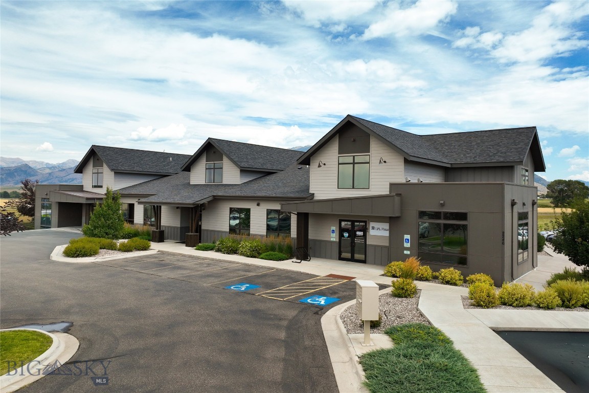 2246 Boot Hill Court 2B — photo