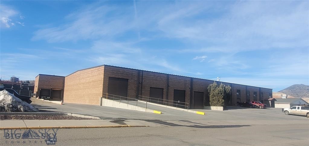 1011 E Second Street E 2nd Street — photo