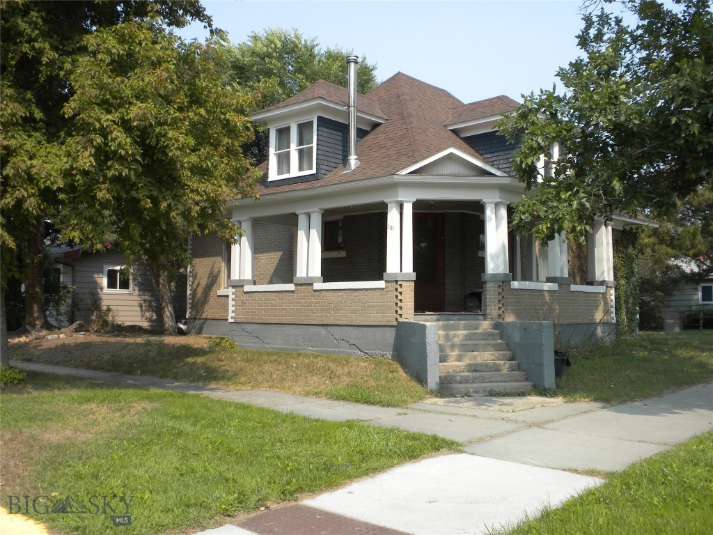 201 1st W — photo