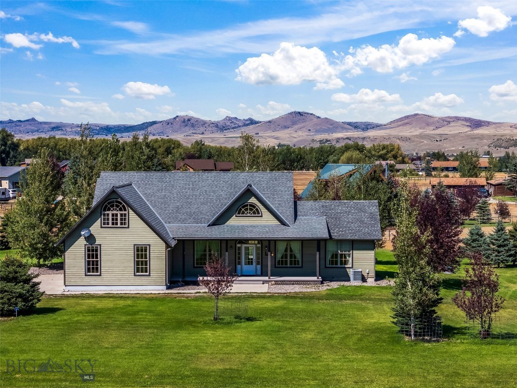 23 Coachman Lane — photo