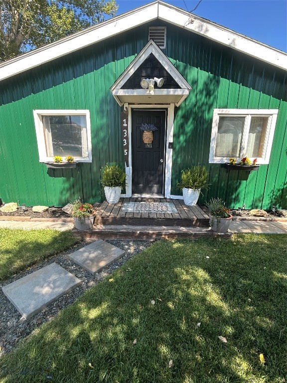 1335 Evans — photo