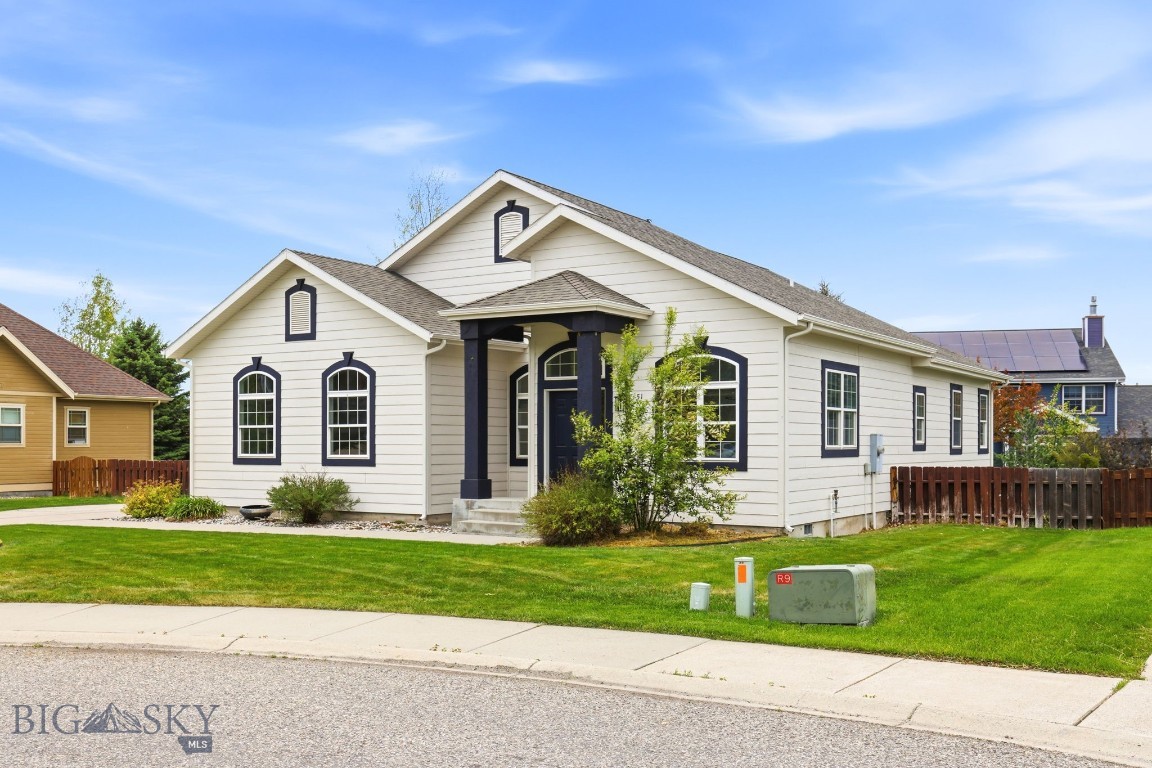 51 E Kimberly Court — photo