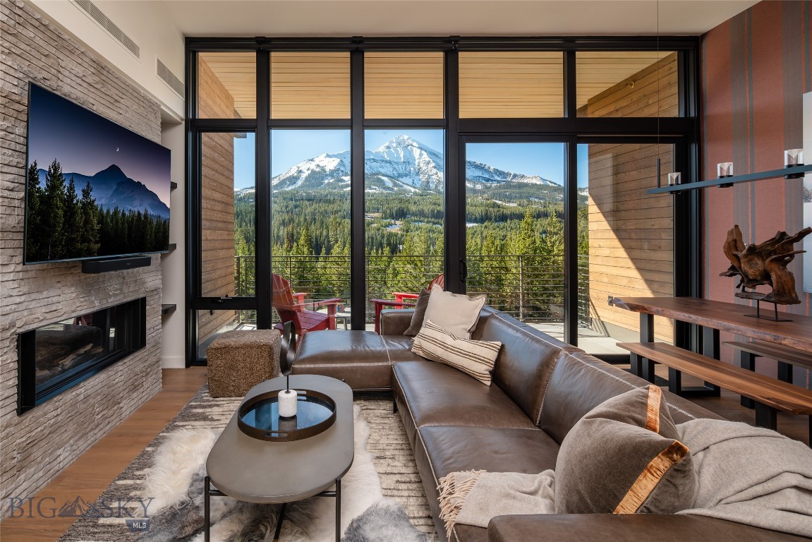 4 Boathouse Way, LakeLodge 225 — photo