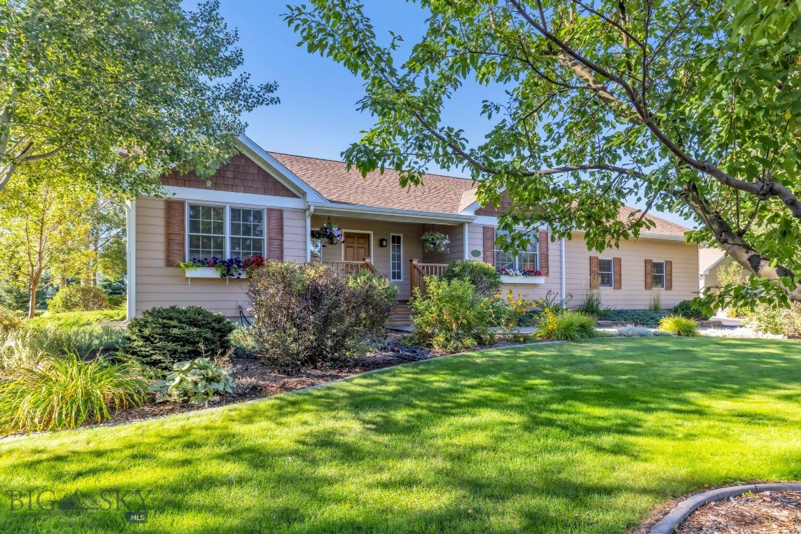 76 Lucille Lane — photo