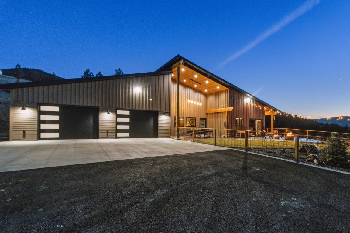 4915 W US Highway 12 — photo