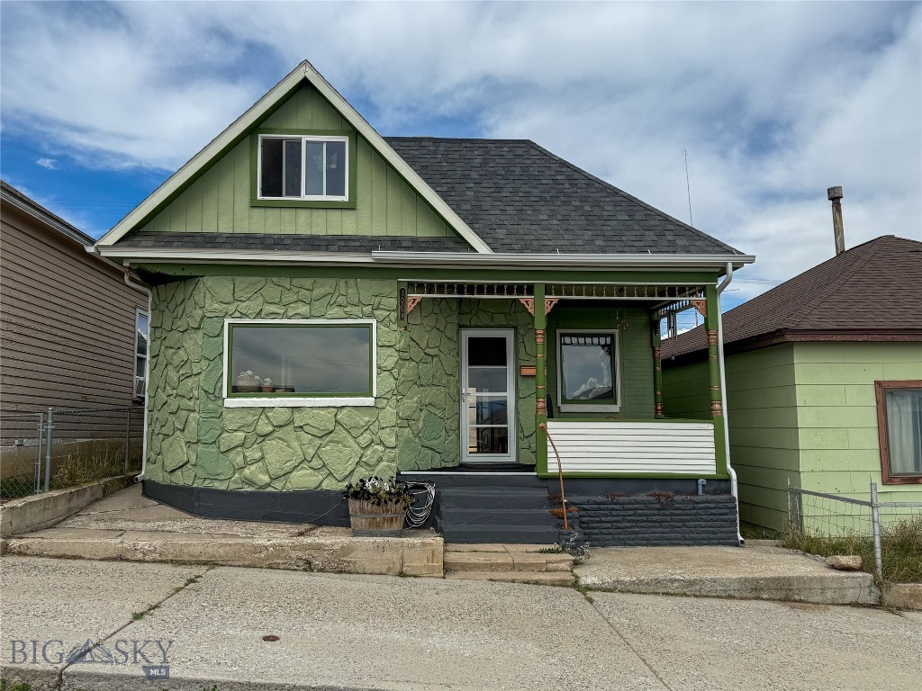 1005 Hornet Street — photo