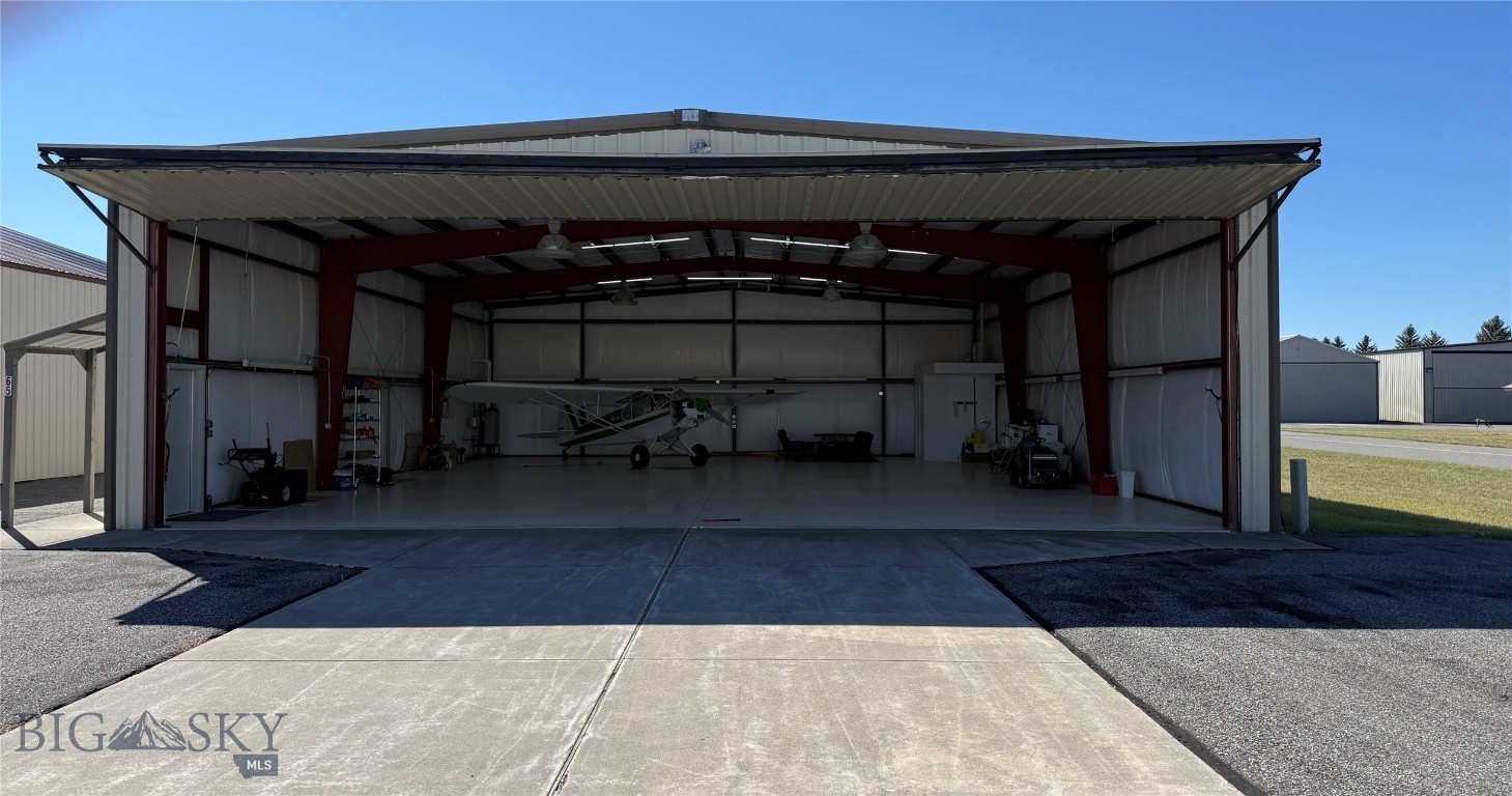 65 Taxiway G — photo