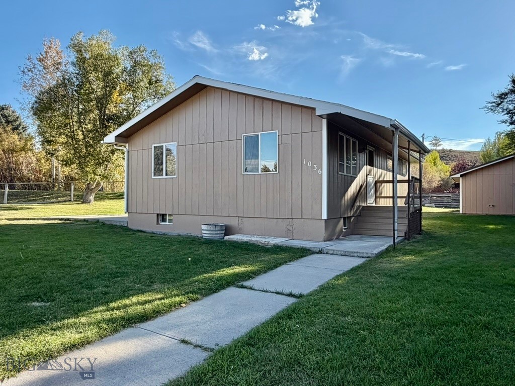 1036 E Reeder Street — photo