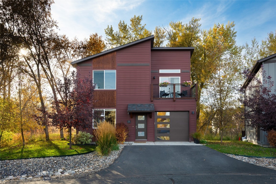 176 Caboose Court — photo