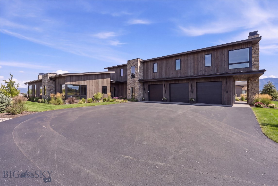 6571 Nash Road — photo