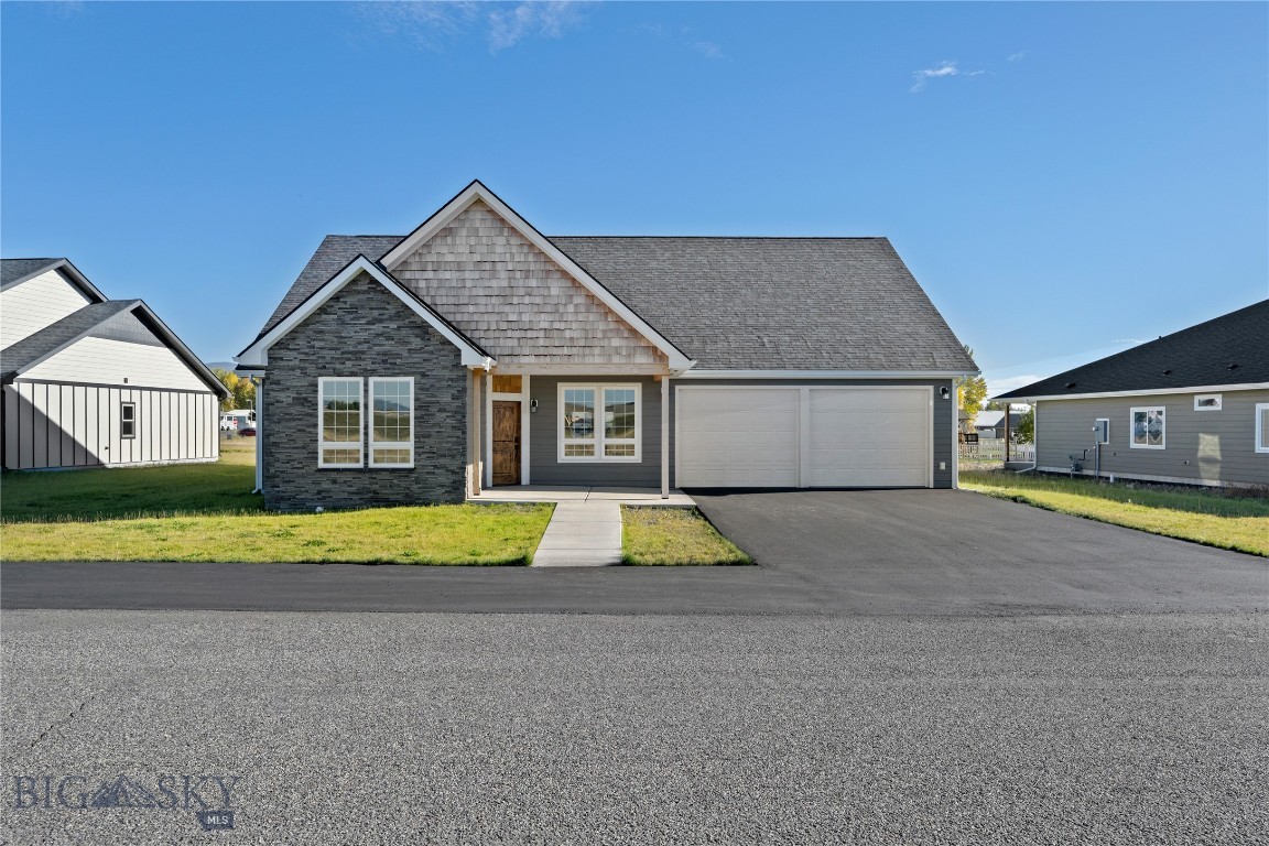 920 Sagebrush Lane — photo
