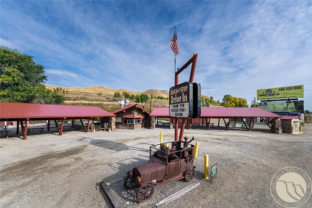 4297 US Highway 310 — photo