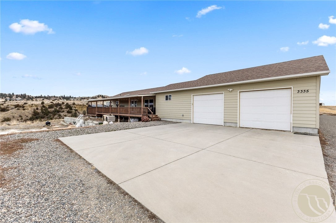 3335 White Buffalo Road — photo